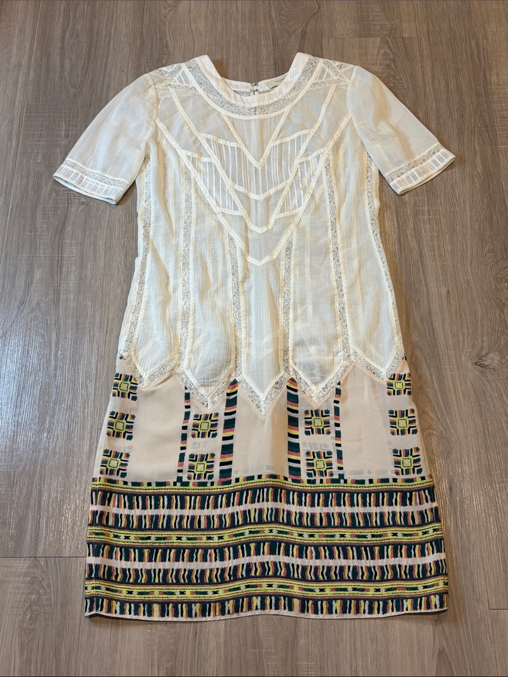 BCBGMAXAZRIA Runway Embroidered Lace & Geometric Border Dress - Picture 3 of 16